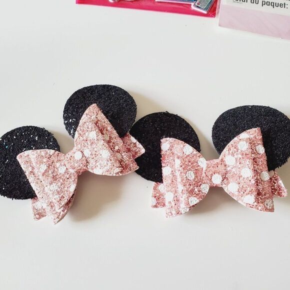 New Disney Junior Minnie Mouse Pack:  tote bag a mini bag, 2 hair clips and more - Picture 10 of 16